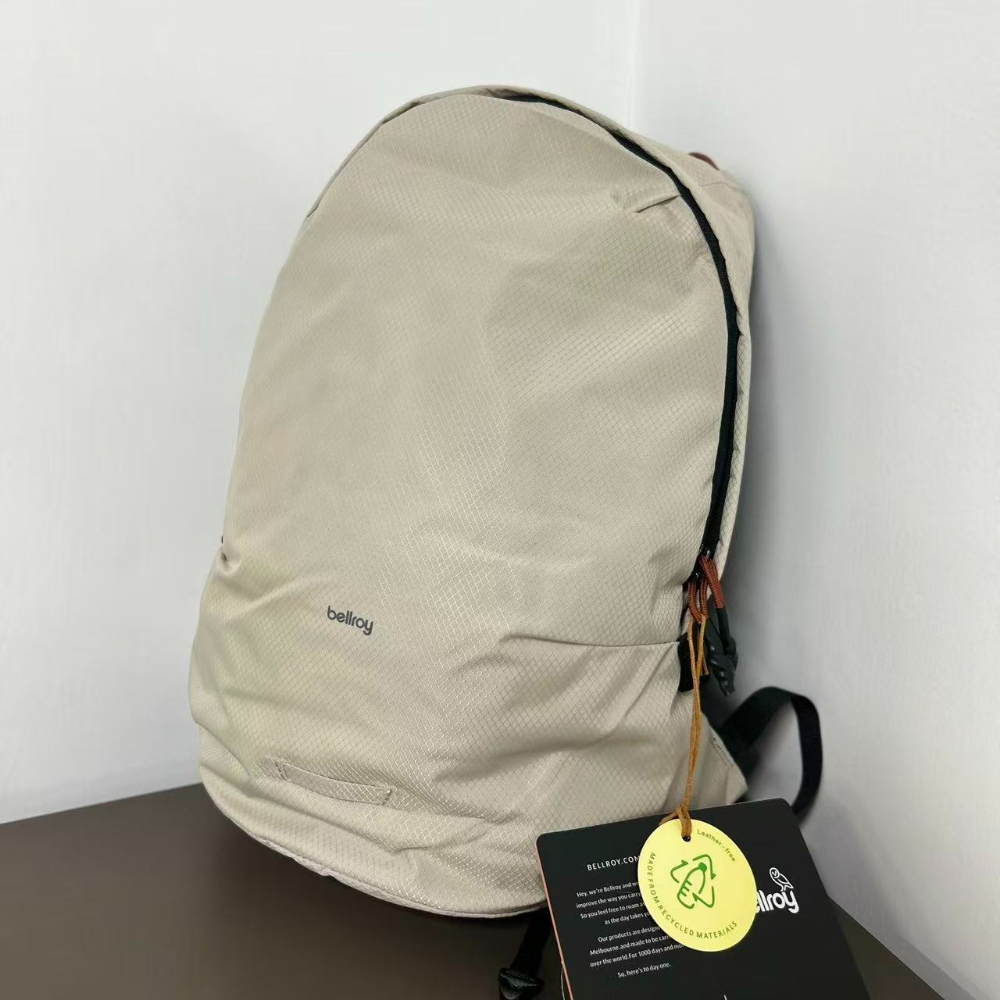 Bellroy Lite Daypack 20L Light - đánh giá và giá Hiking Backpack Waterproof